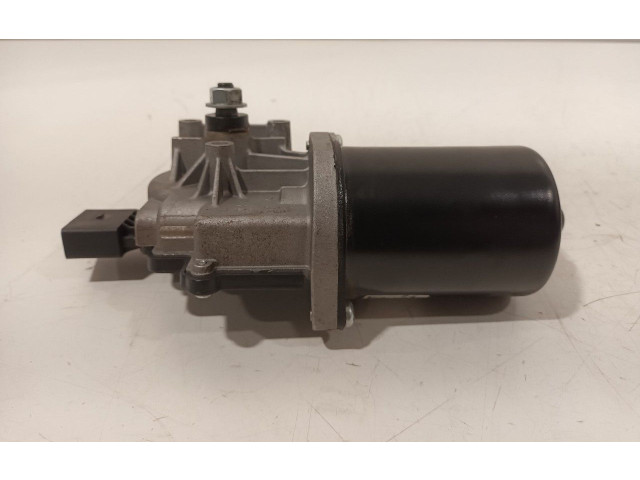 Моторчик дворников Skoda Karoq