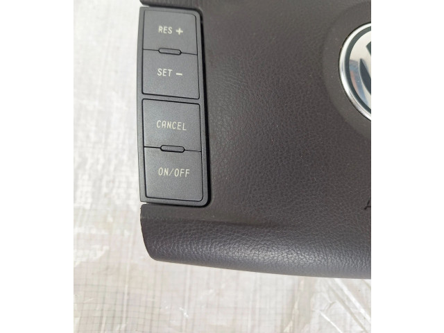 Подушка безопасности водителя 3D0880201CG Volkswagen Phaeton