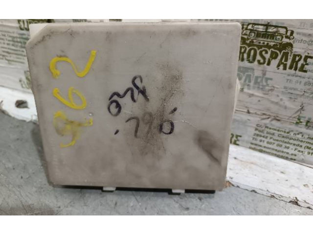 Pojistková skříňka 284B6EB300 Nissan Navara D40 2001