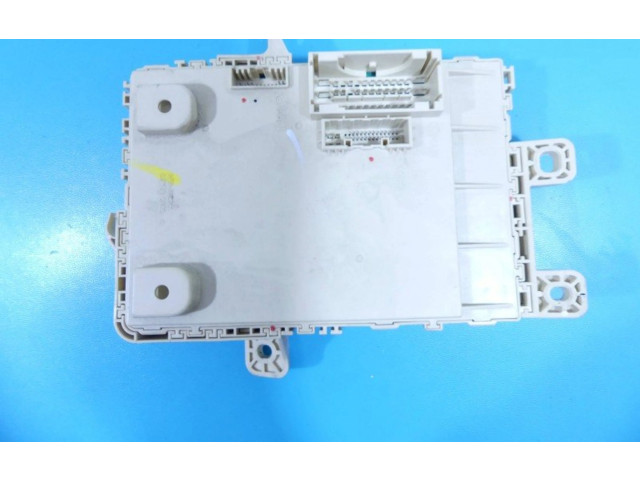 Блок управления двигателем ECU