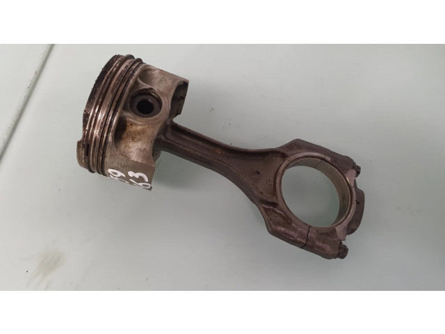 Píst 11247843237, 11257613626 BMW 7 F01 F02 F03 F04 pro benzínový motor 5.0 N63B44A