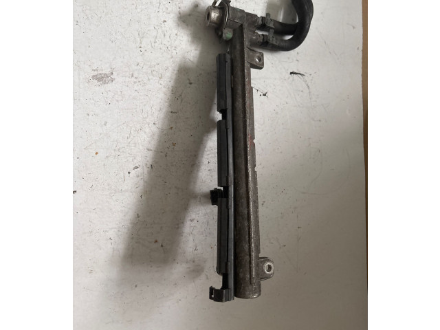 Топливная рампа 036133319B   Volkswagen Polo III 6N 6N2 6NF  