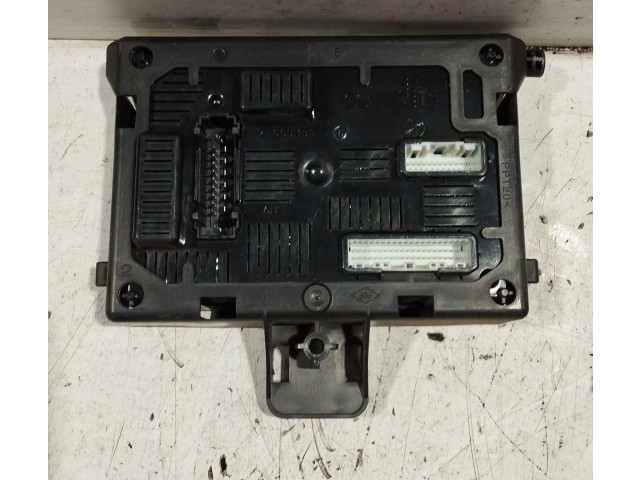 Комплект блоков управления 8200911560, 8200911560   Renault Clio III