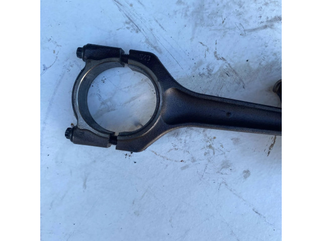 Píst 543 BMW 1 E81 E87 pro benzínový motor 2.0 N43B20A