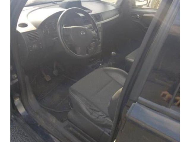 Моторчик дворников     Opel Meriva A