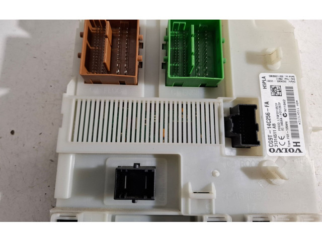 Блок предохранителей 31314511, CG9T14C256FA   Volvo S60    