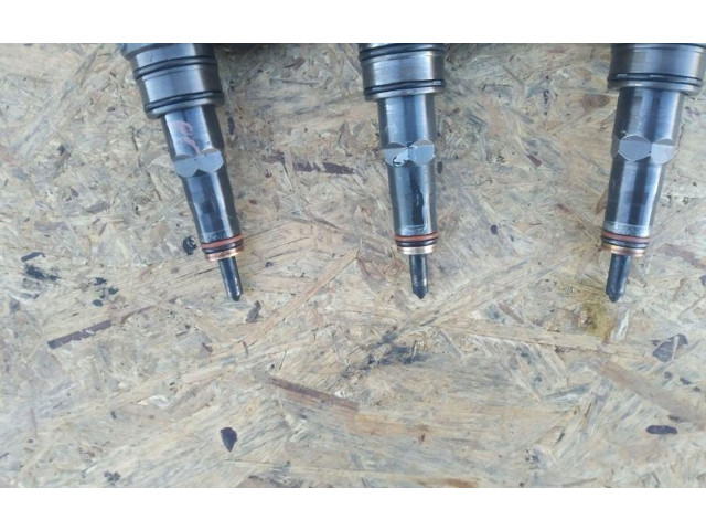 Форсунка 038130073AG Audi A3 S3 8L