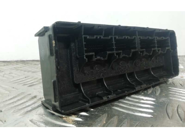 Блок управления двигателя 13585641   Chevrolet Cruze