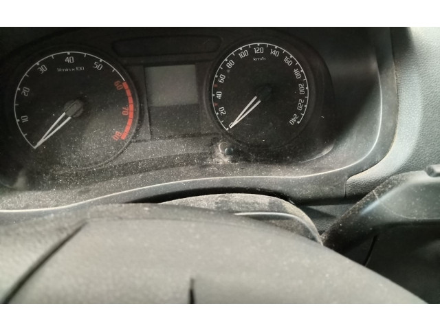 Geschwindigkeitsmesser Cockpit 5J0920801B Skoda Fabia Mk2 (5J)