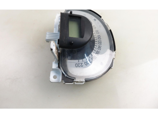 Панель приборов Daihatsu Sirion