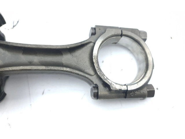  Поршень с шатуном    Peugeot 5008  