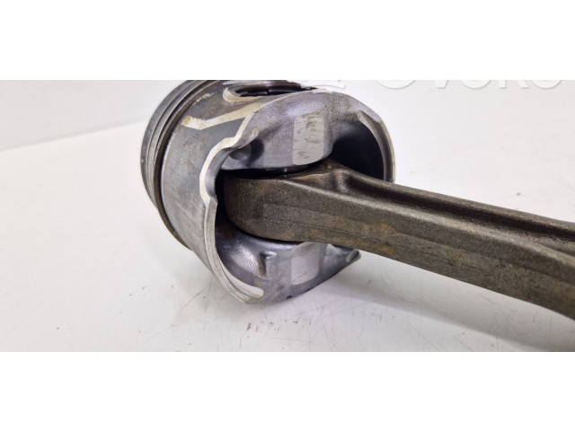 Píst 059CB, DHX   Audi Q7 4M     