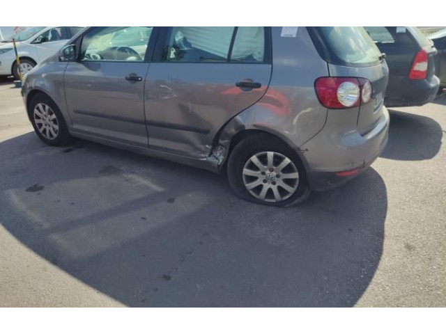 Зеркало электрическое Volkswagen Golf Plus 2005 - 2013 года