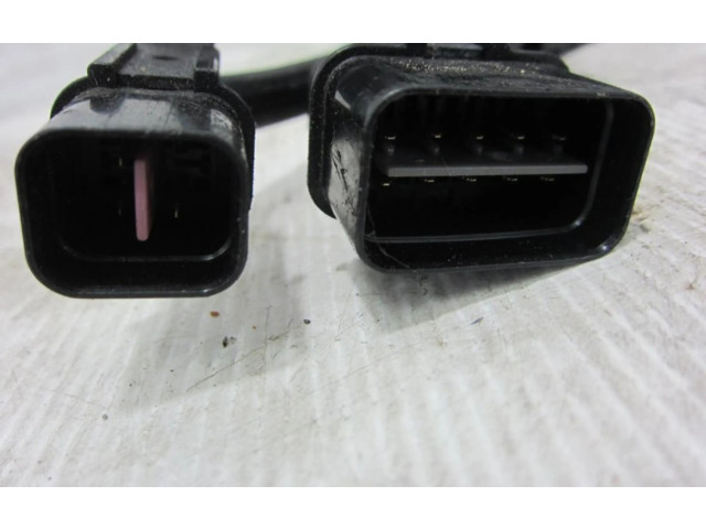 Блок предохранителей Mitsubishi L200