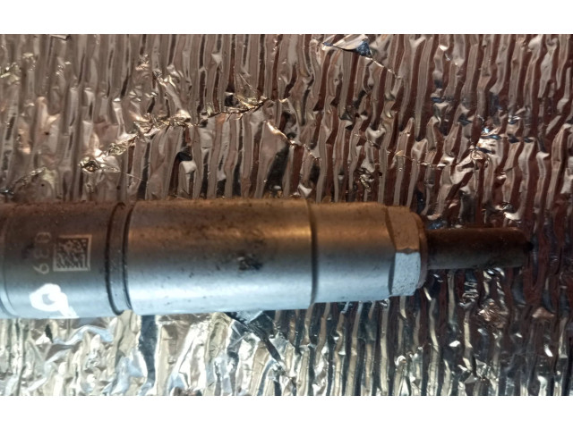 Форсунка 31303238    Volvo V70   