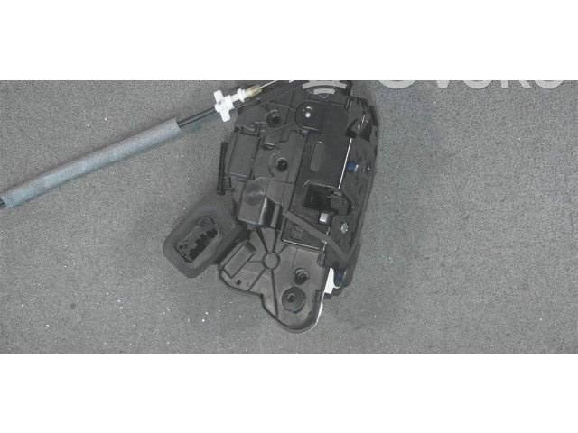 Двигатель центрально замка Skoda Rapid (NH)