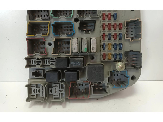 Блок предохранителей 56042257B Jeep Grand Cherokee