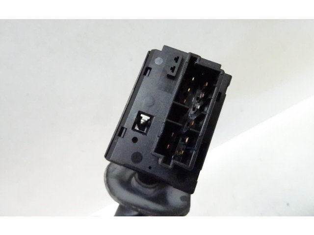 Ручка стеклоочистителей 623961 Citroen Xsara Picasso