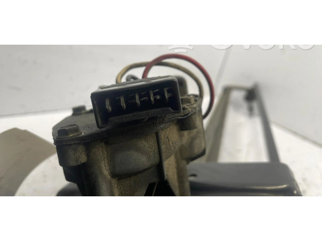 Моторчик дворников     Renault Trafic I