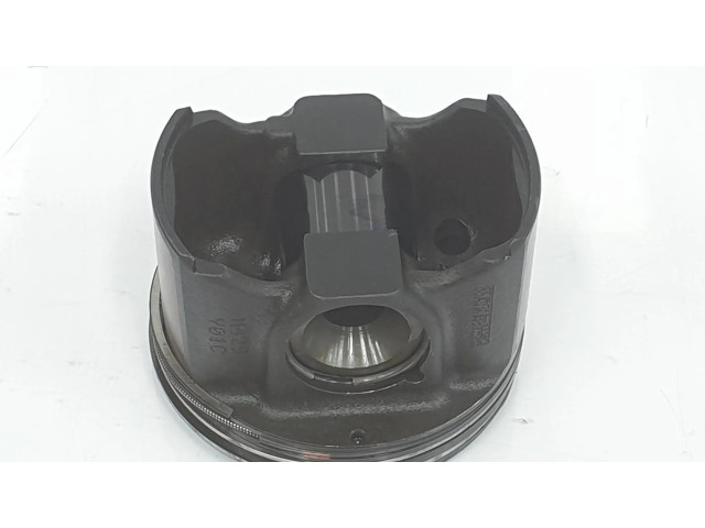 Píst A6540302900, PISTON654920   Mercedes-Benz C W204  pro naftový motor 2.0 654920 