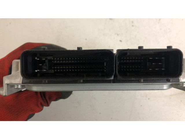 Блок управления двигателя 22611AP590, 2758009241 Subaru Outback