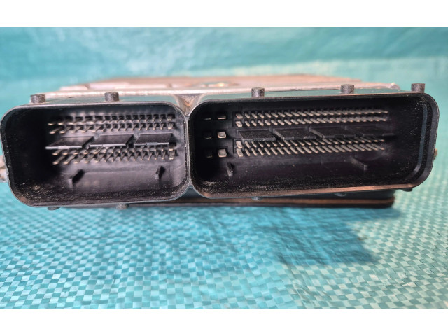 Řídící jednotka 03L906023PE, 5WP42939AA Volkswagen Caddy 2011