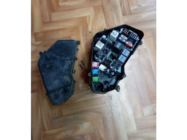 Pojistková skříňka 7L0937576B Audi Q7 4L 2012