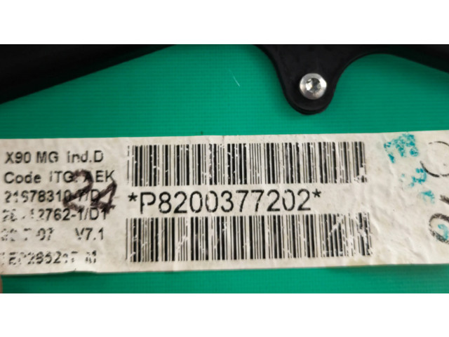 Панель приборов 8200377202   Dacia Logan I       