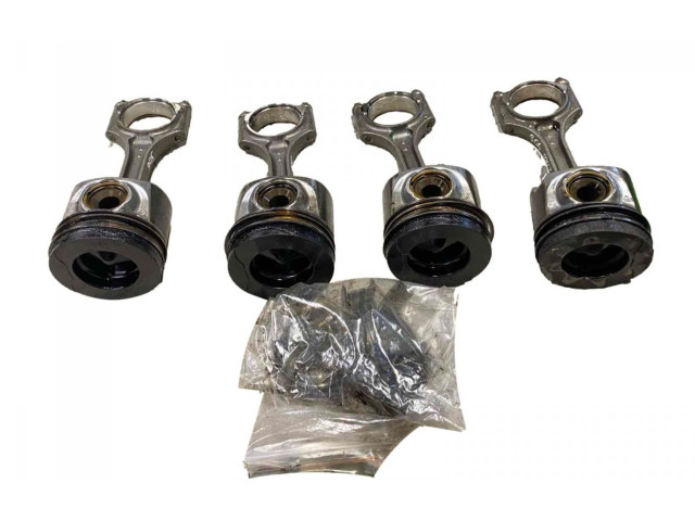  Поршень D 4204 T11 31430898, 31430898  Volvo XC90  