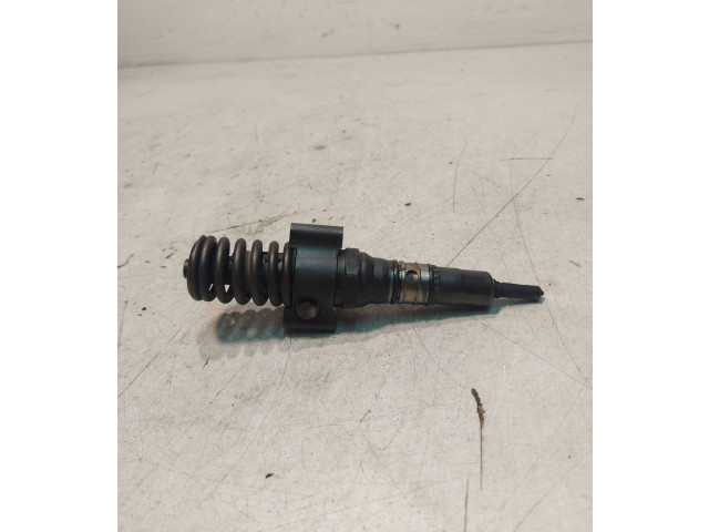 Форсунка 03G130073G Volkswagen Golf Plus BKD