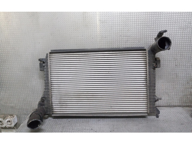 Интеркулер 1K0145803H Skoda Octavia Mk2 (1Z)