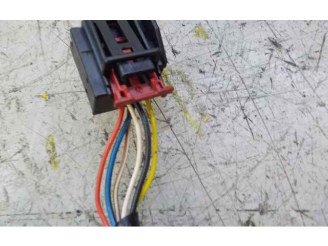 Зеркало электрическое Audi A4 Allroad - года