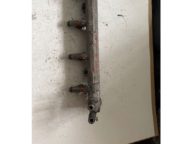 Топливная рампа 036133319   Audi A3 S3 8P   для двигателя BLS