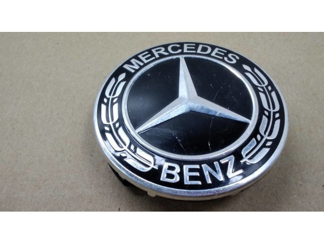 Заводская крышка (крышки) от центрального отверстия колеса