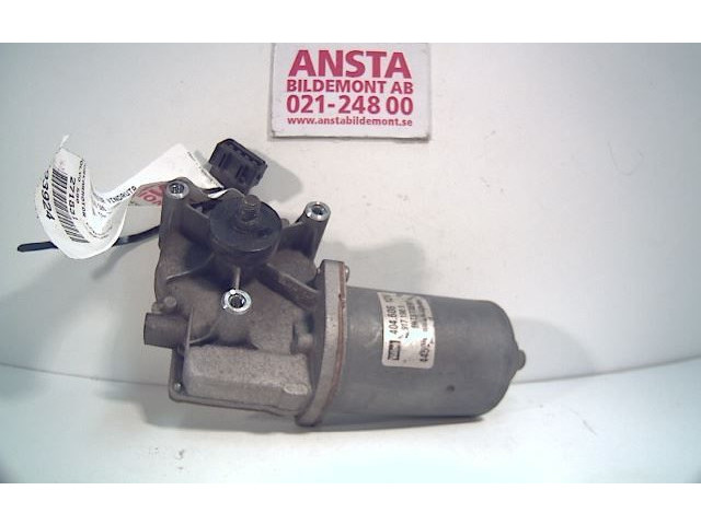 Моторчик дворников     Volvo S80