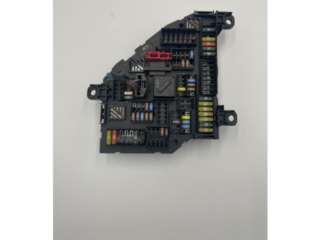 Блок предохранителей 9210860, 01836047   BMW X3 F25    