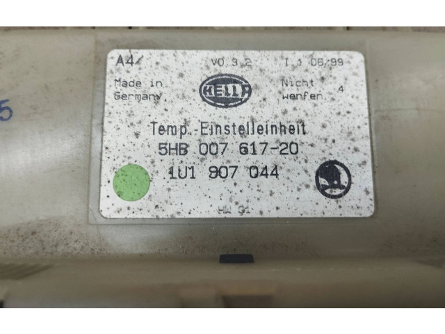 Блок управления климат-контролем 1U1907044, 5HB00761720 Skoda Octavia Mk1 (1U)