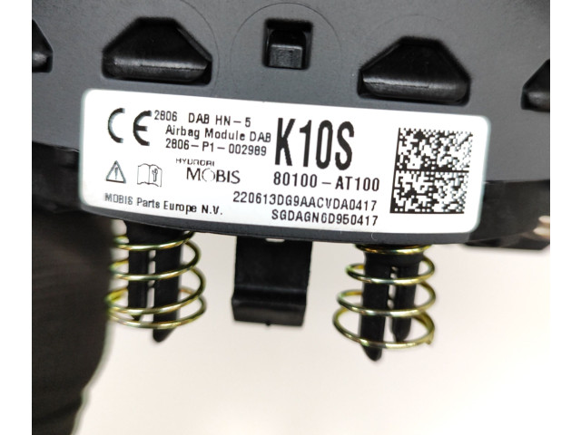Подушка безопасности водителя 80100AT100   KIA Niro