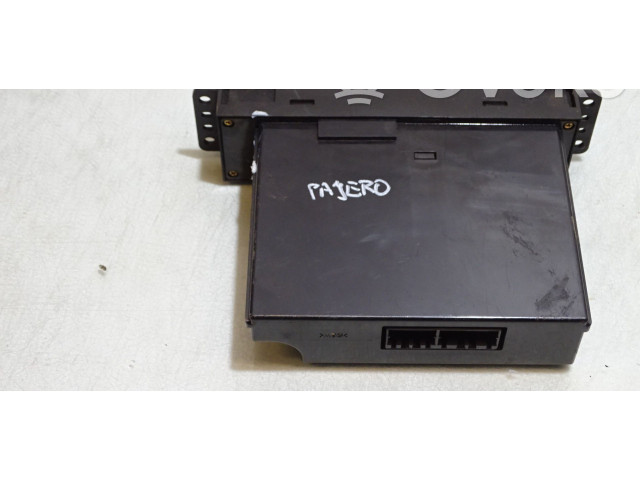 Блок управления климат-контролем Mitsubishi Pajero