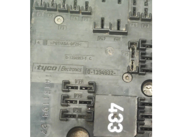 Pojistková skříňka 1K0937124K Volkswagen Caddy 2009