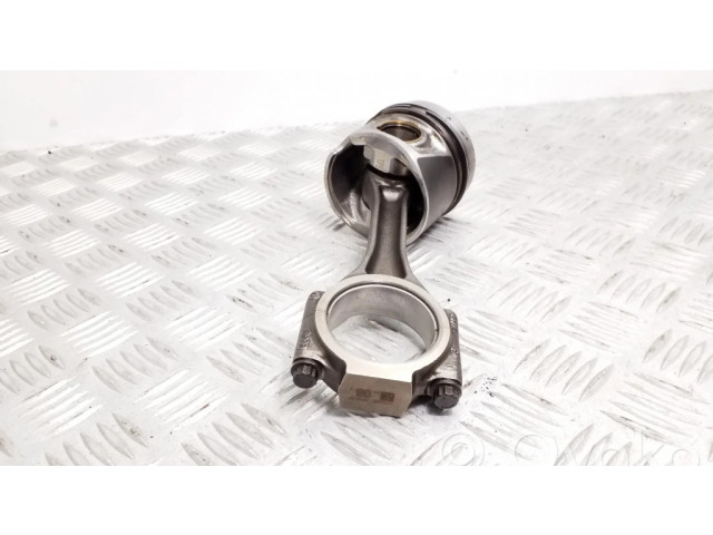 Píst 03LG, CAH Audi A4 S4 B8 8K pro naftový motor 2.0 CAHA