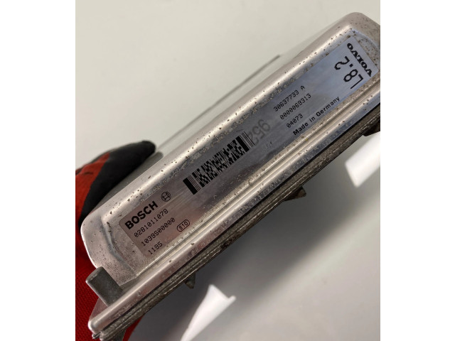 Блок управления двигателя 0281011078, 30637733A   Volvo V70