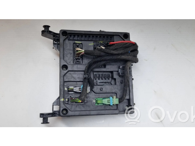 Блок предохранителей 7M3962258AD Seat Alhambra (Mk1)