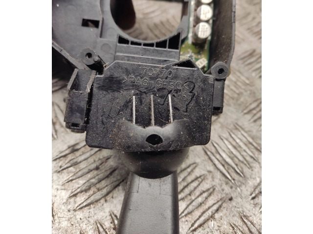 Ручка стеклоочистителей 17D770   Volvo V50