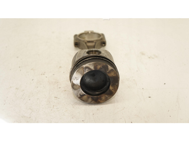 Поршень с шатуном Volkswagen Golf VII