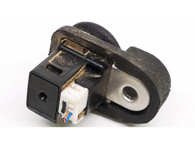 Передний датчик открытия / закрытия двери (крыло)