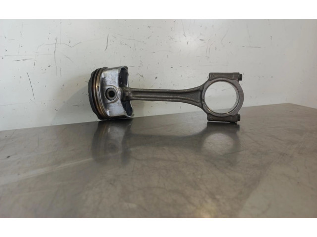  Поршень с шатуном  96702848800R  Citroen C1  