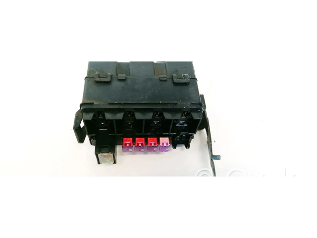 Блок предохранителей 919402H000, 91940-2H000 KIA Ceed