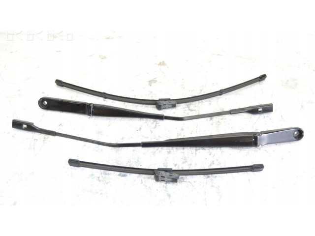 Ножка стеклоочистителей лобового стекла