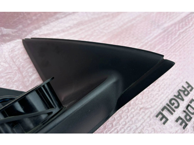 Зеркало электрическое Skoda Fabia Mk3 (NJ) 2015 - 2021 года